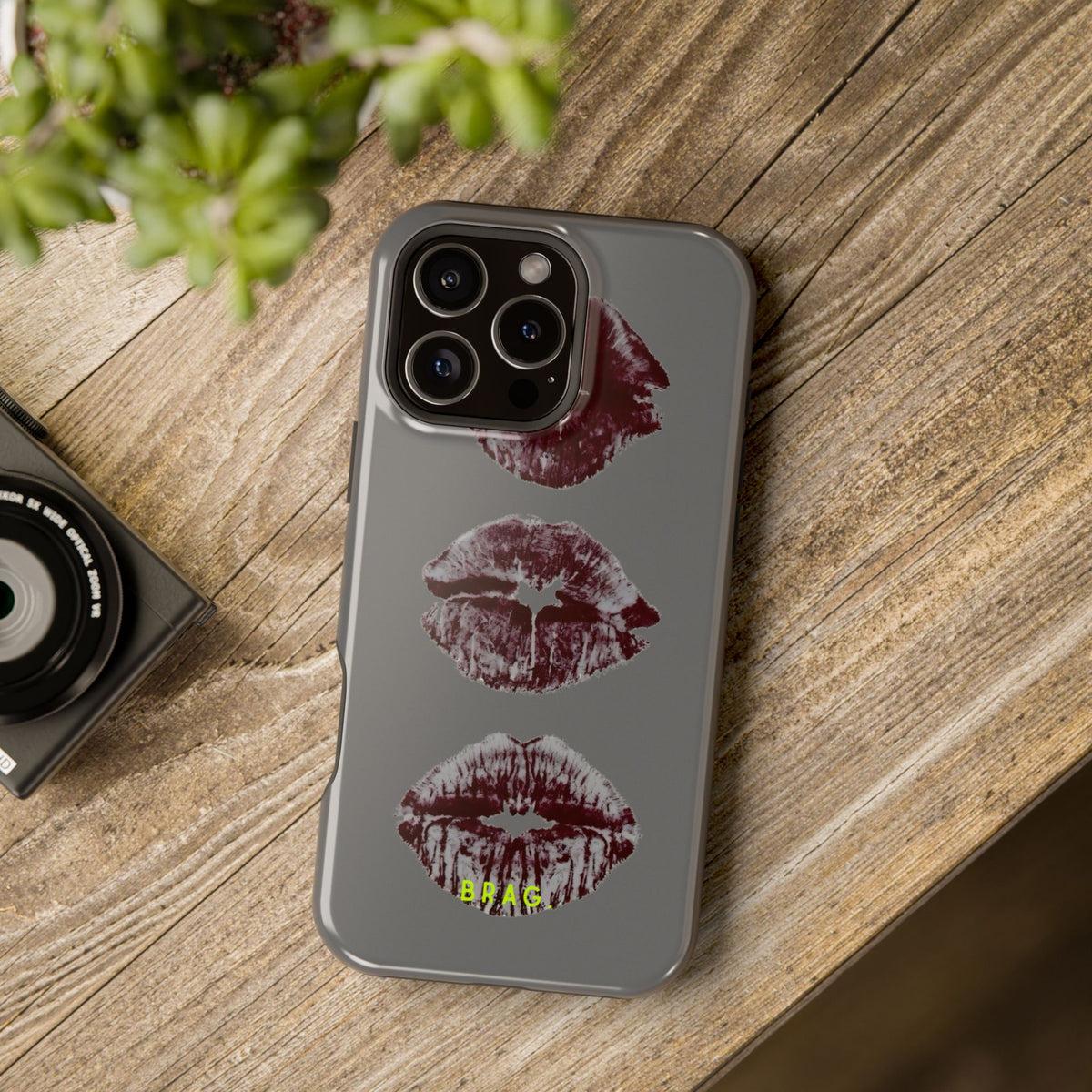 Kiss Kiss Magnetic Impact-Resistant Phone Case