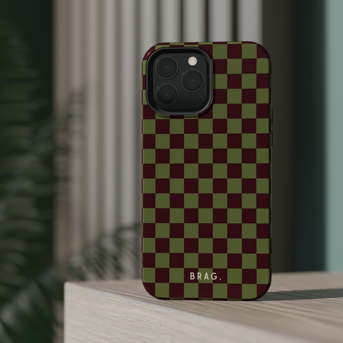 Lucky Check Magnetic Impact-Resistant Phone Case