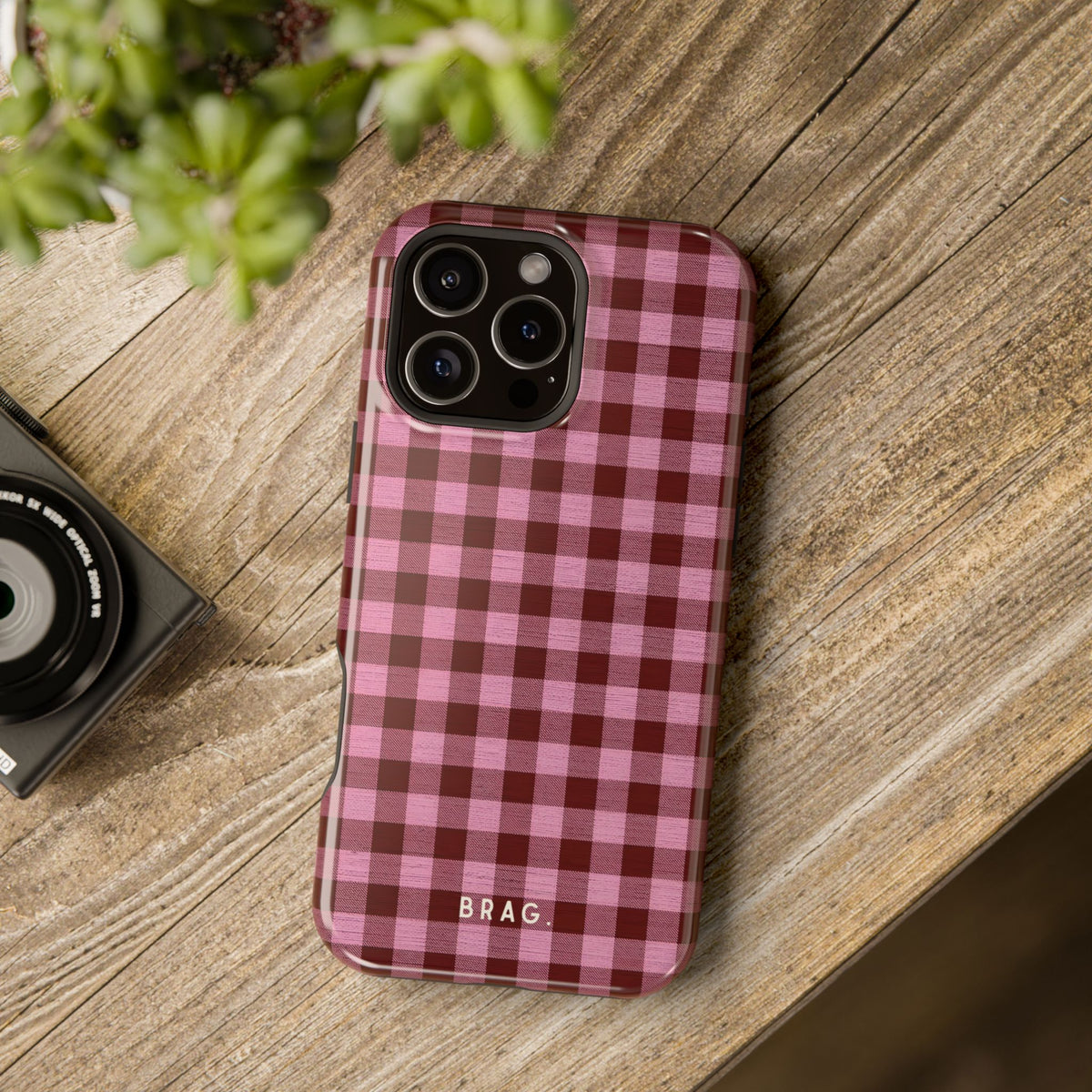 Club Check Magnetic Impact-Resistant Phone Case
