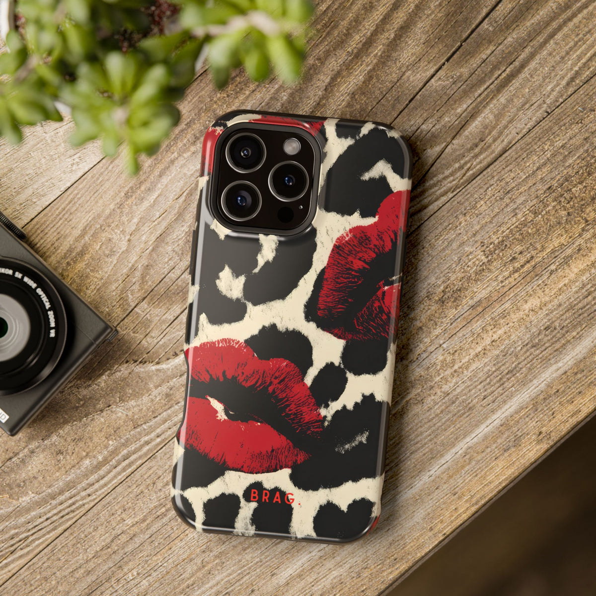 Mighnight Kiss Magnetic Impact-Resistant Phone Case