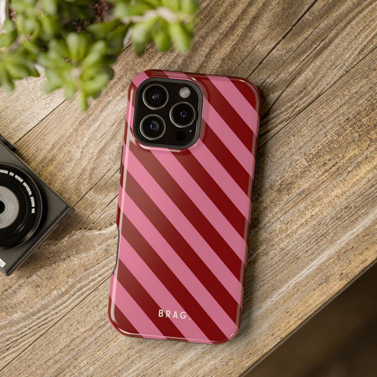 Love Line Magnetic Impact-Resistant Phone Case