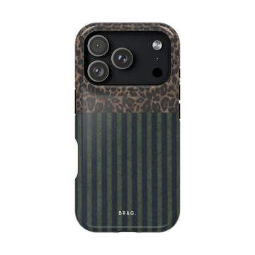 Safari Club Magnetic Impact-Resistant Phone Case