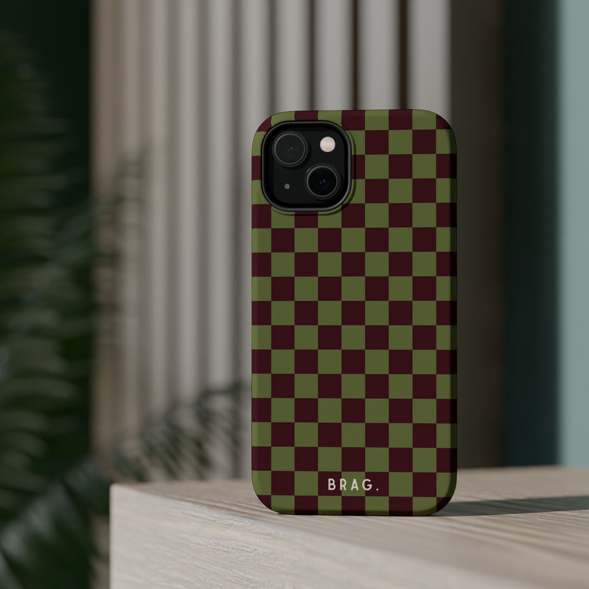 Lucky Check Magnetic Impact-Resistant Phone Case