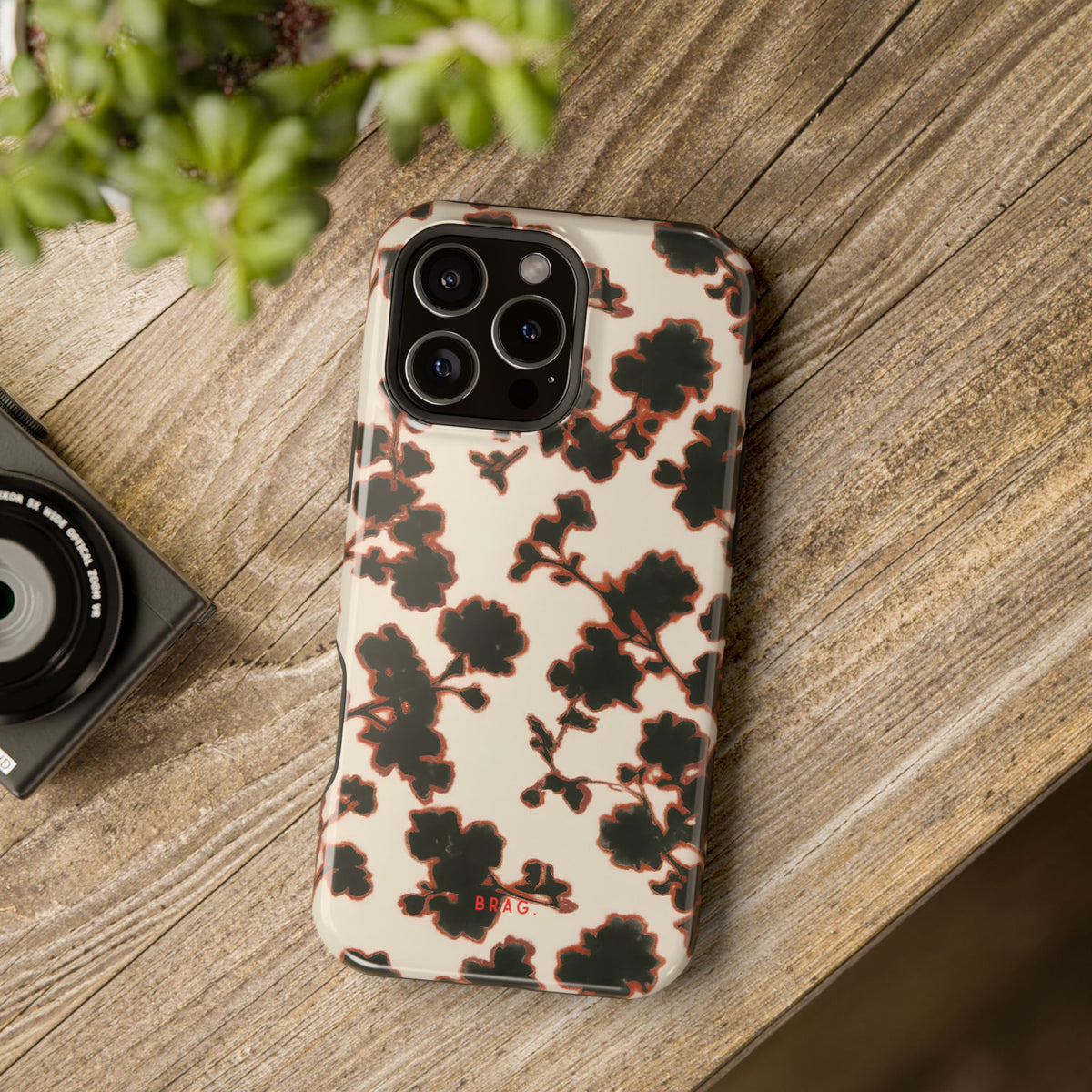 Wild Daisy Magnetic Impact-Resistant Phone Case