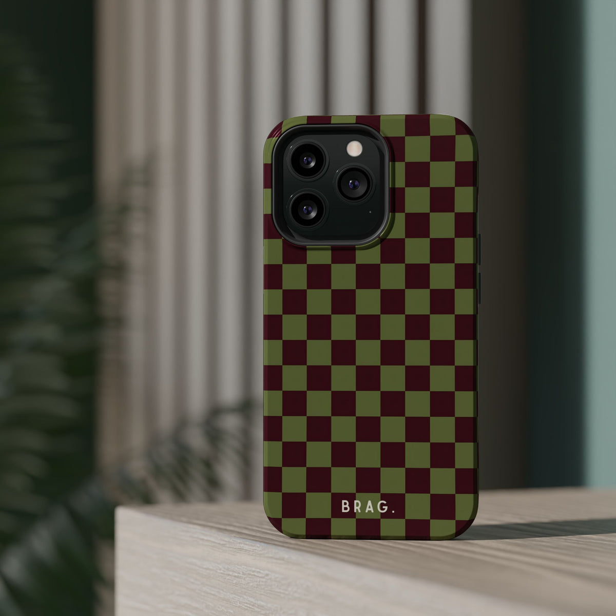 Lucky Check Magnetic Impact-Resistant Phone Case
