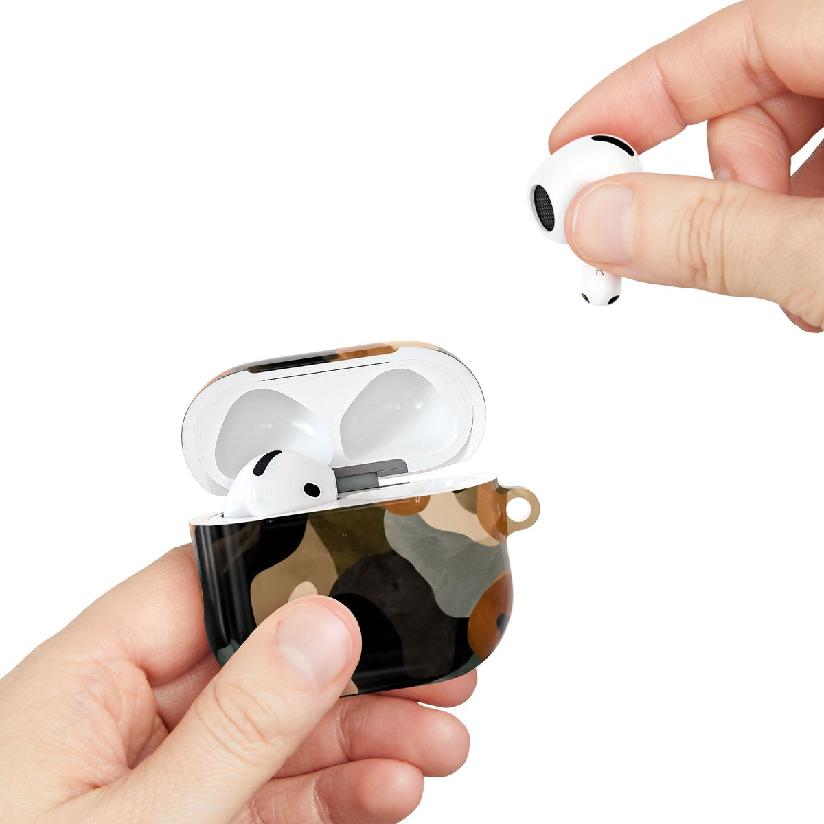 Desert Camo AirPod Case – Slim Protective Charging Case