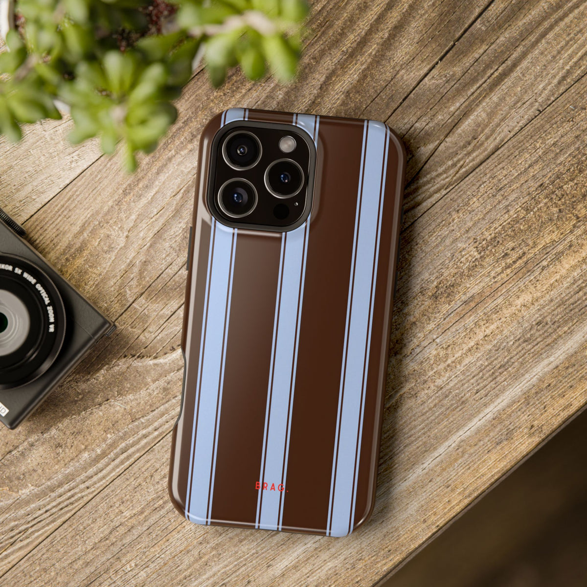 Monochroma Magnetic Impact-Resistant Phone Case