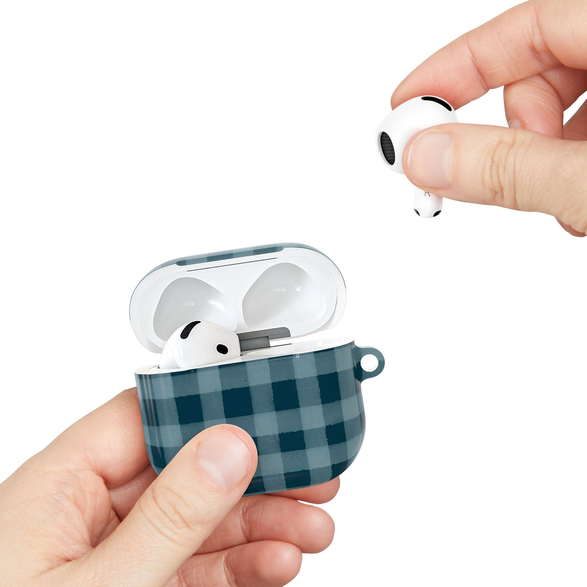 Country Check AirPod Case – Slim Protective Charging Case