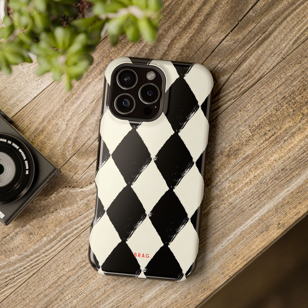 Ivory Harlequin Magnetic Impact-Resistant Phone Case